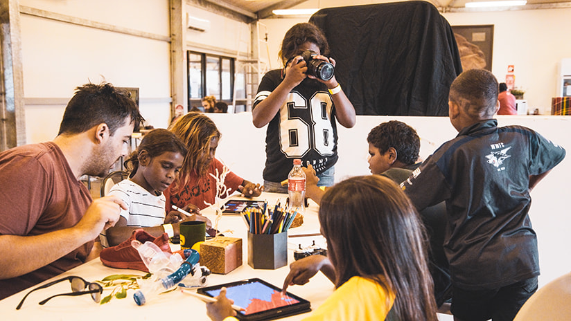 Image of First Nations young people participating in NEO-Learning